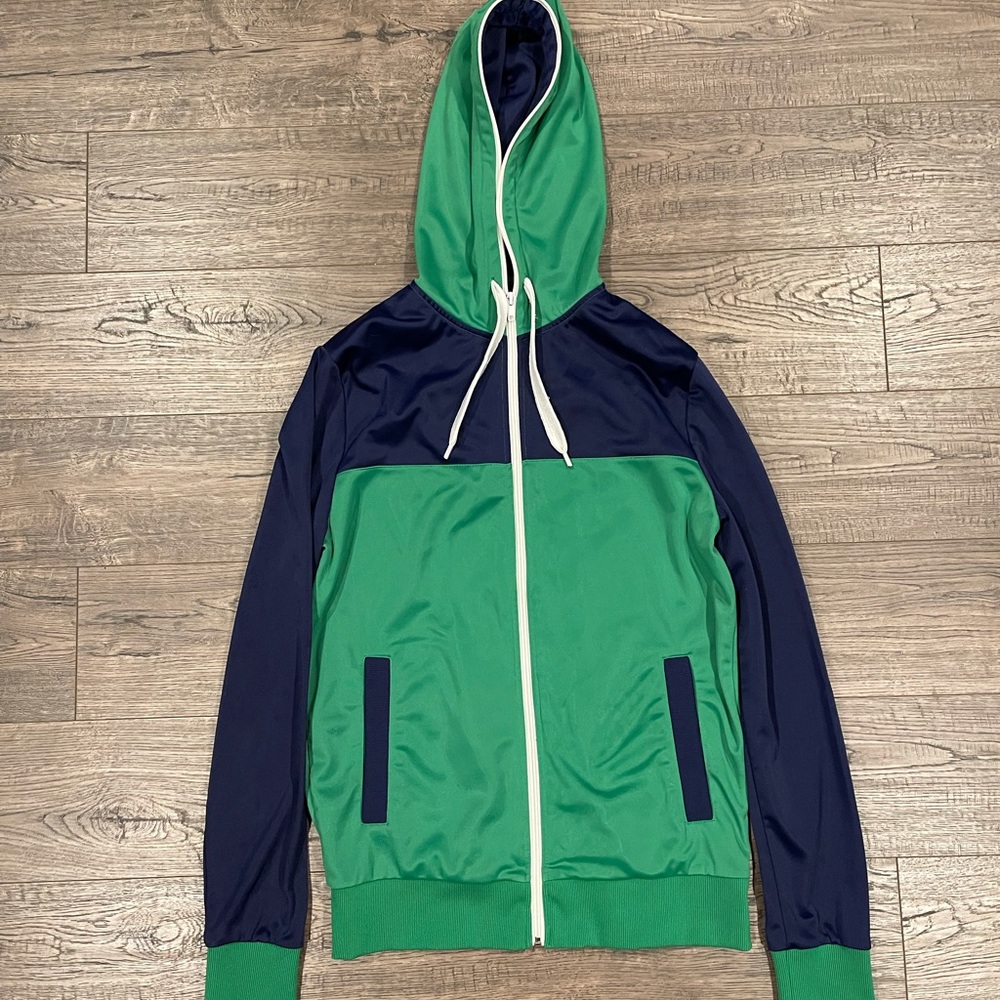 Medium Urban Outfitters Zip-Up